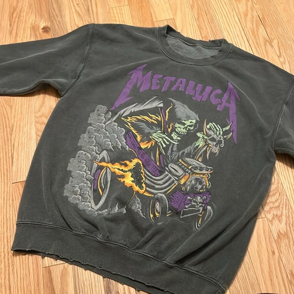 Metallica Urban Outfitters Distressed Crewneck - Picture 11 of 11